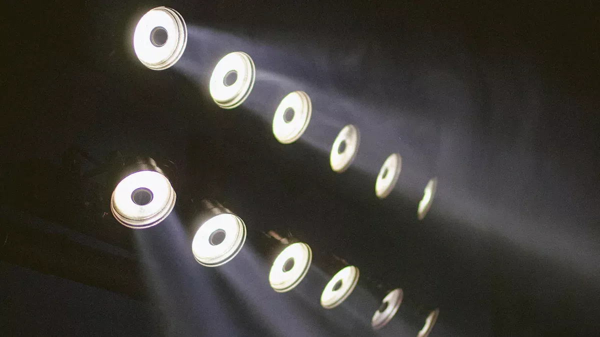 ¿Qué es una luz LED OVNI?